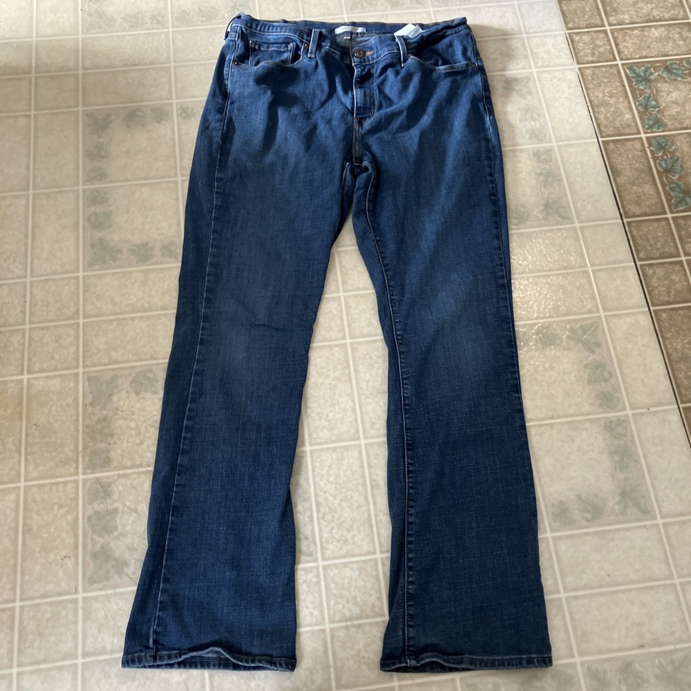 Levi's Jeans sz 14 Dark‎ Wash Blue Jeans Classic Boot Cut Classic Tag